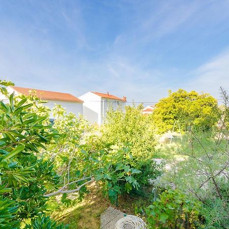 Apartments Slavica R Banjol エクステリア 写真