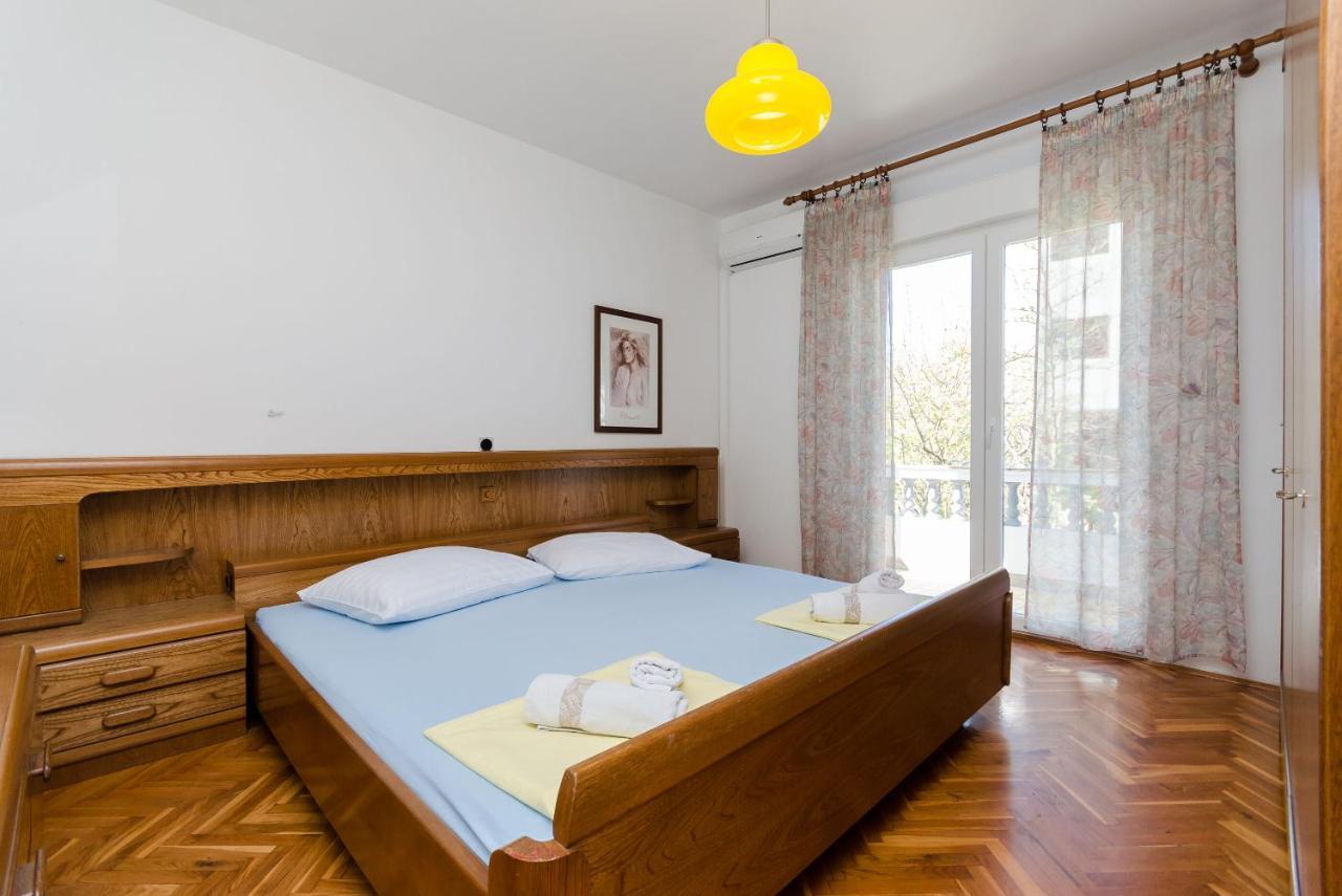 Apartments Slavica R Banjol エクステリア 写真