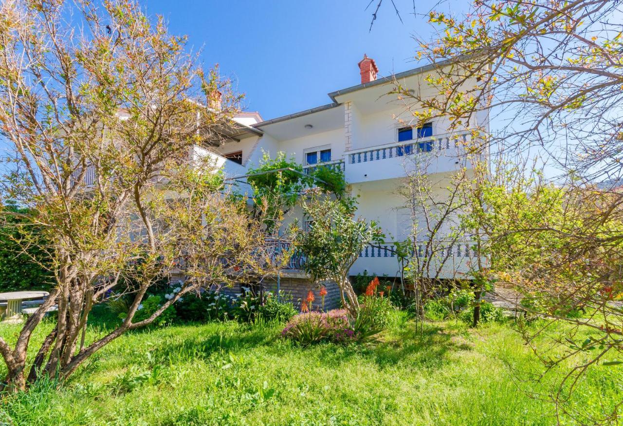 Apartments Slavica R Banjol エクステリア 写真