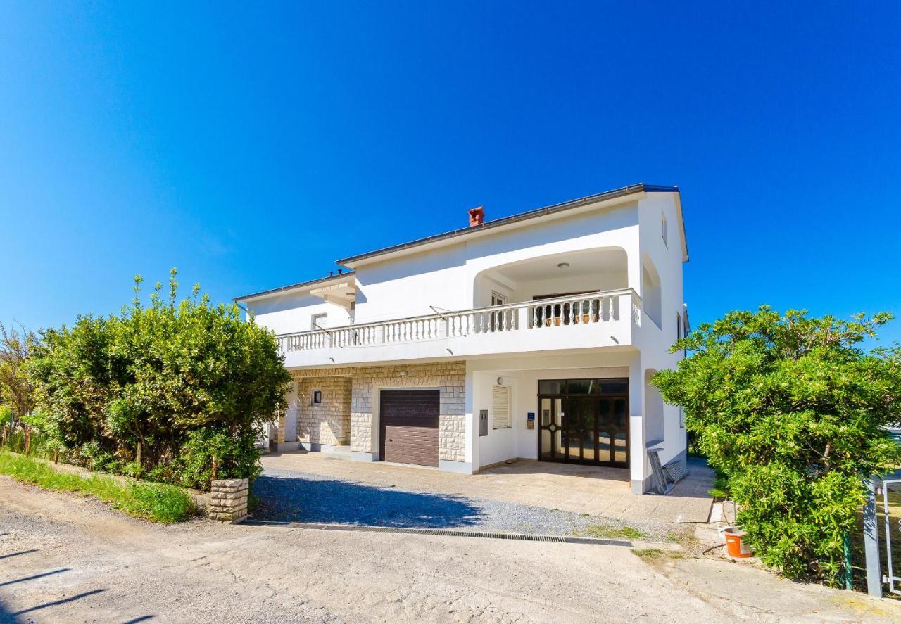 Apartments Slavica R Banjol エクステリア 写真