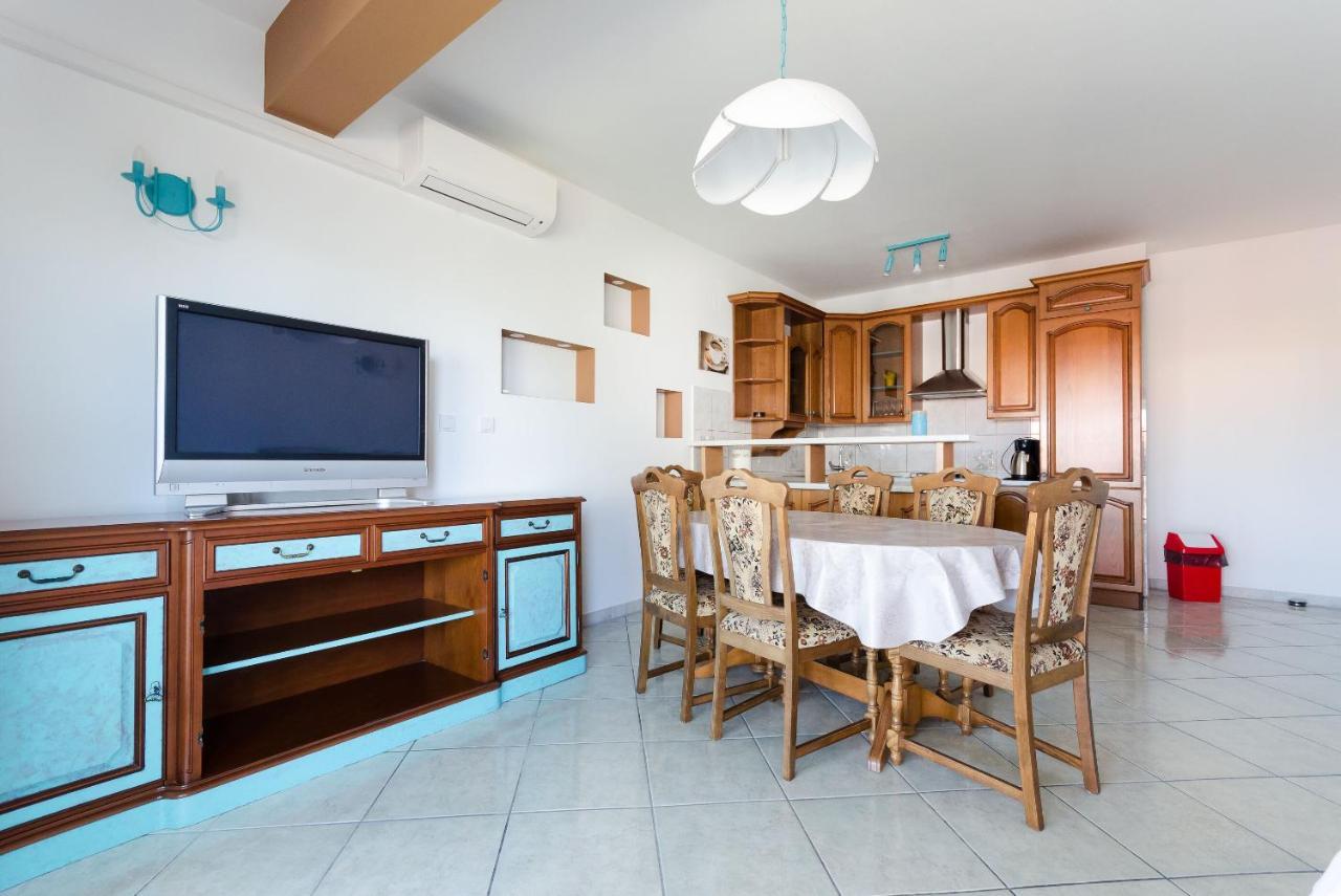 Apartments Slavica R Banjol エクステリア 写真