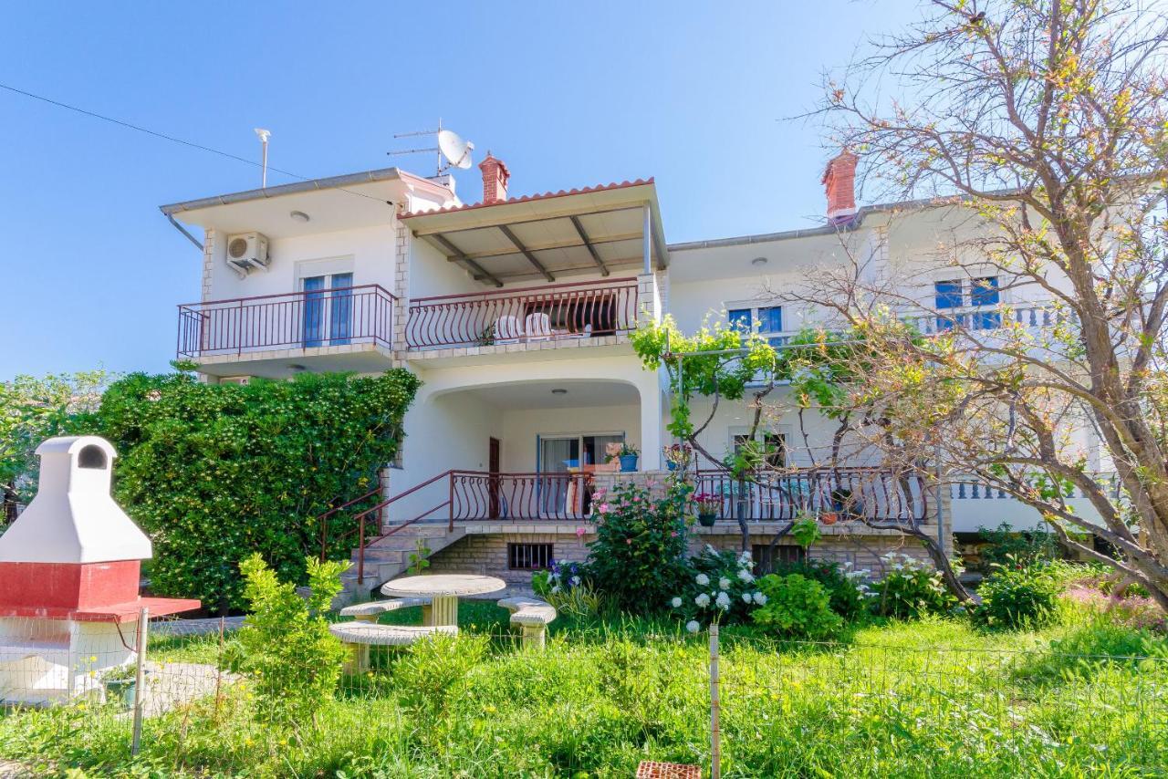 Apartments Slavica R Banjol エクステリア 写真
