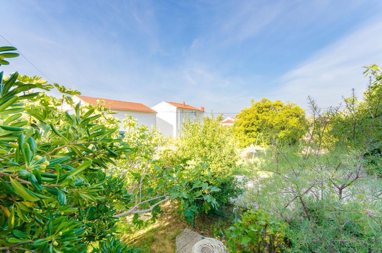Apartments Slavica R Banjol エクステリア 写真